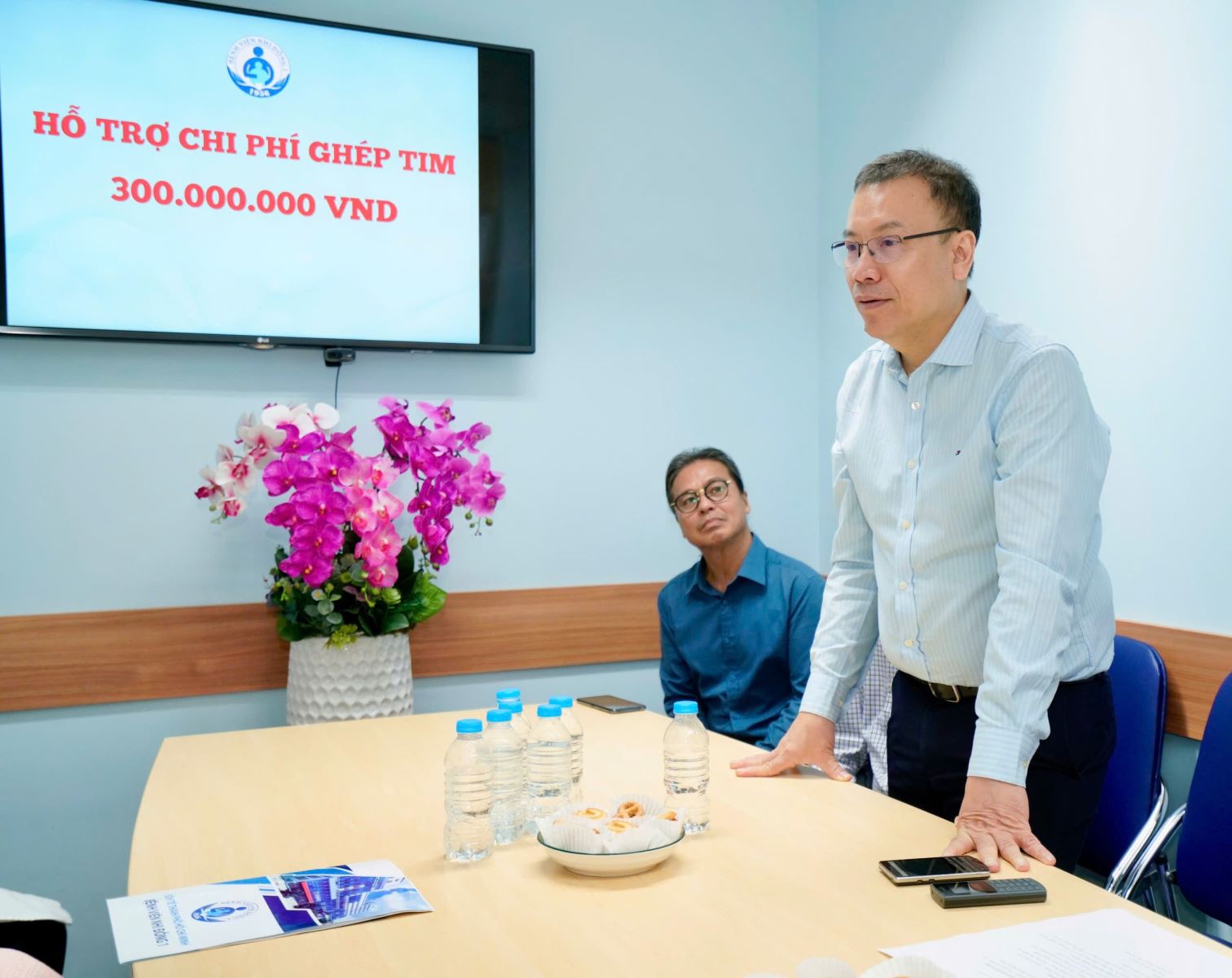 Chung tay hoi sinh trai tim nho 1.jpg